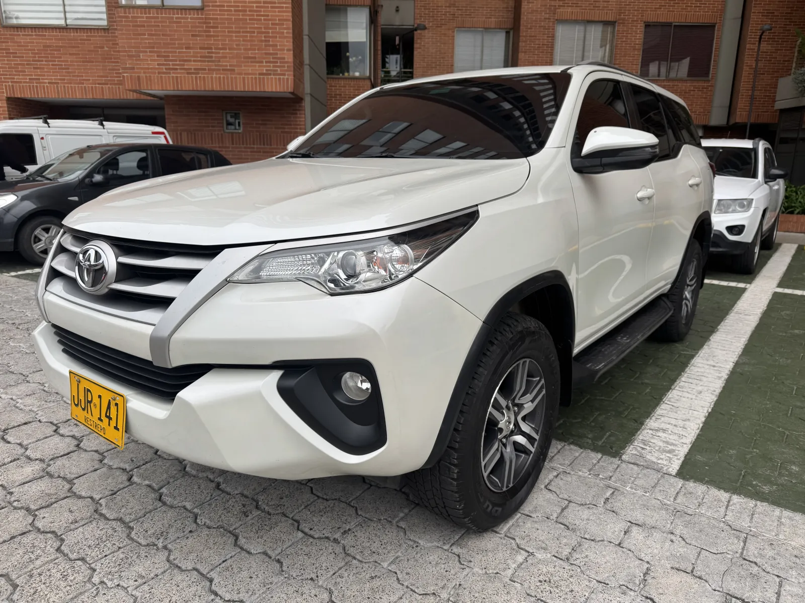Toyota Fortuner Street Diesel